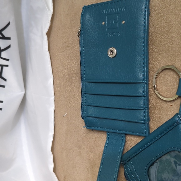 Stone Mountain 2 small zipper wallets/card holders & keychain! Leather Euc - Picture 4 of 8